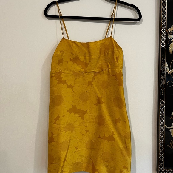 Réalisation Par Christy Dress in Sunflower - Picture 3 of 6